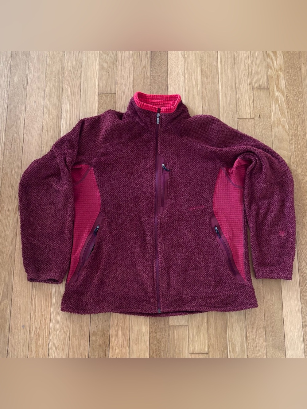 Patagonia Polartec Regulator R2 Jacket Mens Large Red Burgundy Fleece